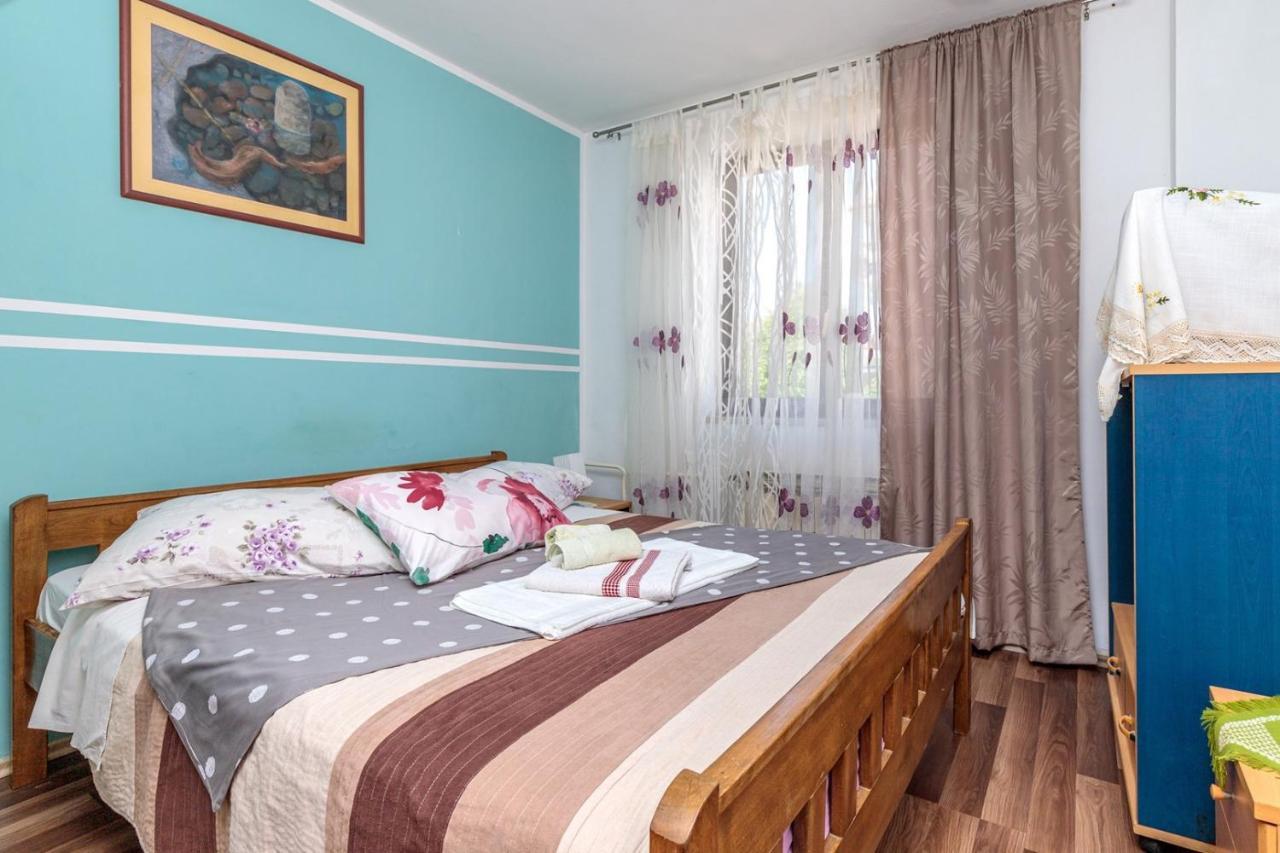 Apartments Volte Rovigno ภายนอก รูปภาพ