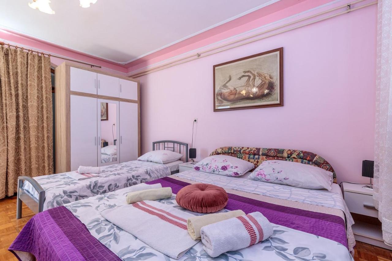 Apartments Volte Rovigno ภายนอก รูปภาพ