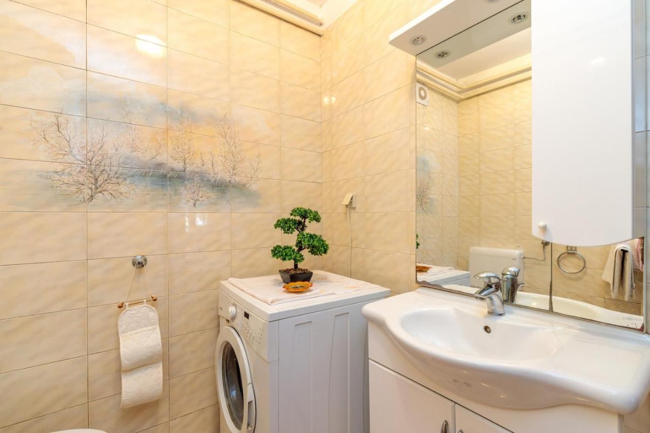 Apartments Volte Rovigno ภายนอก รูปภาพ