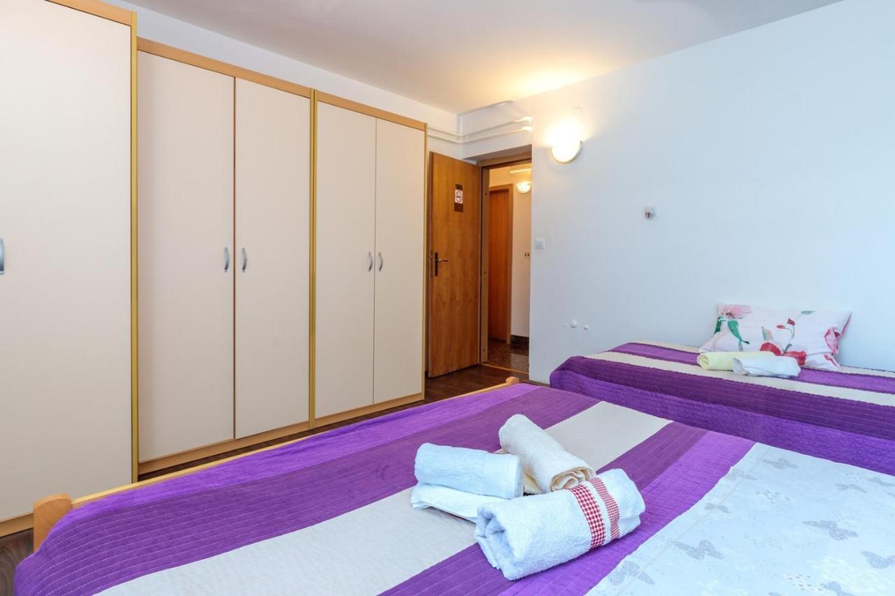 Apartments Volte Rovigno ภายนอก รูปภาพ